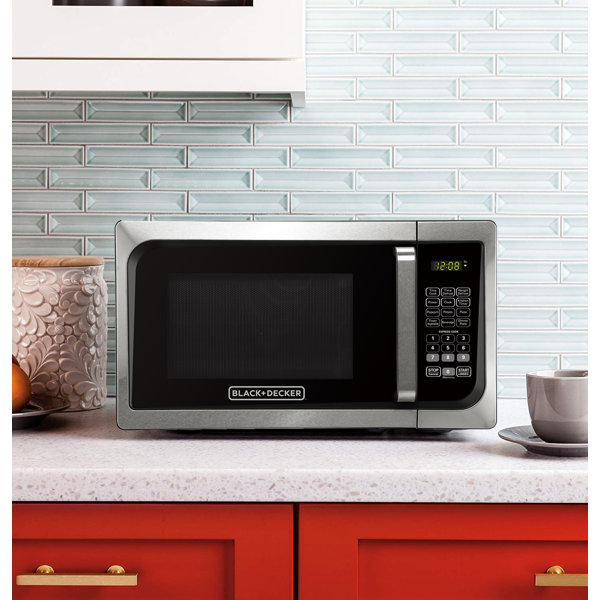 Black + Decker BLACK+DECKER 0.9 Cubic Feet Countertop Microwave